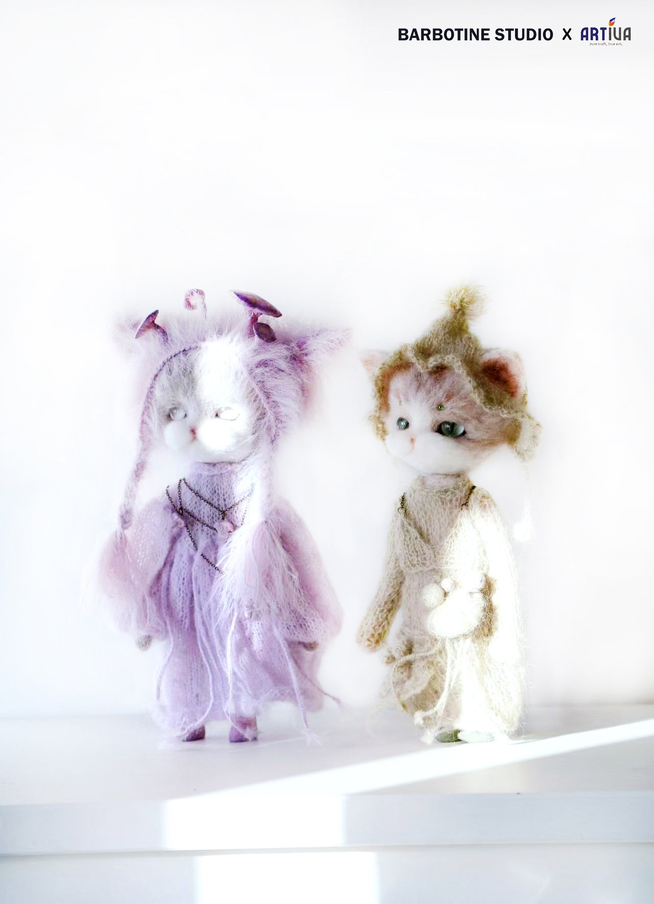Chat magicien rose tricoté en feutre de laine
