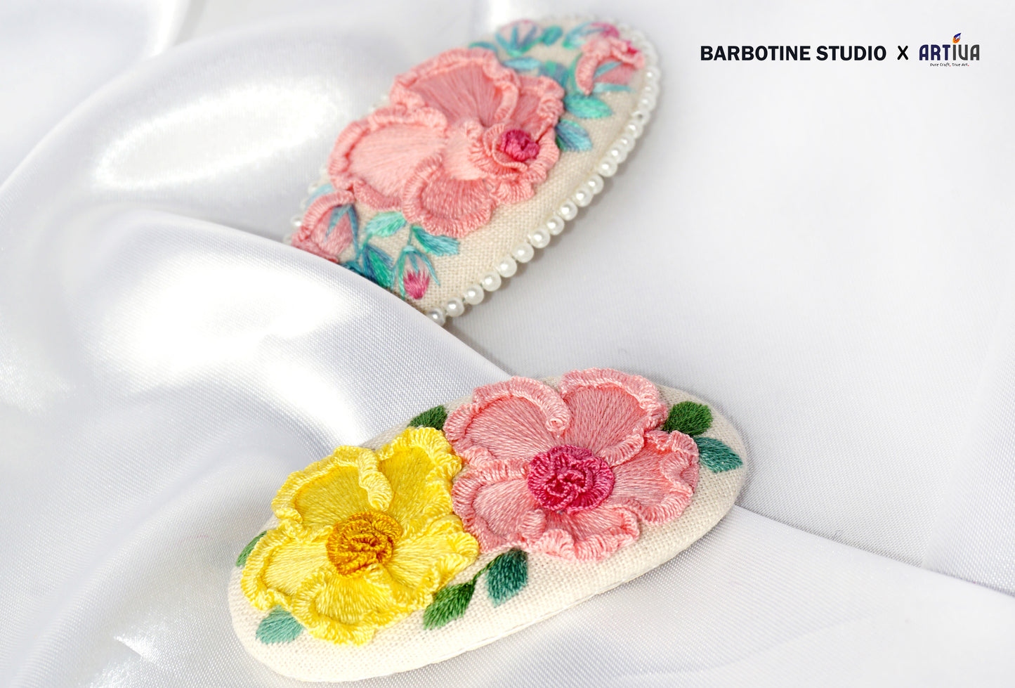 Barrette à fleurs brodée à la main