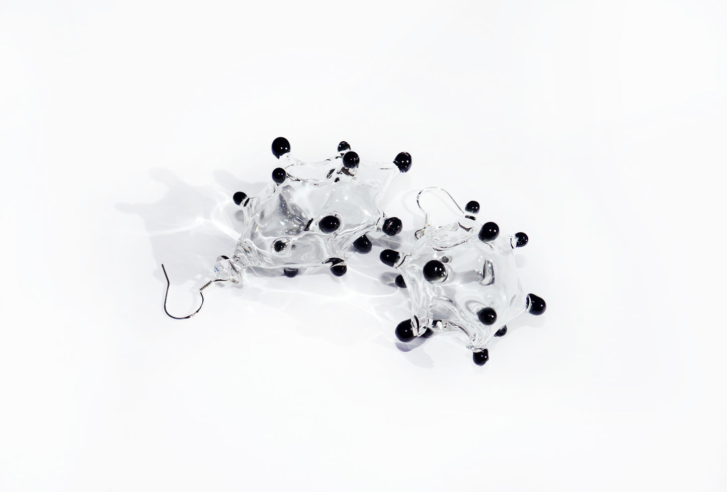 Boucles d'oreilles en verre faites à la main