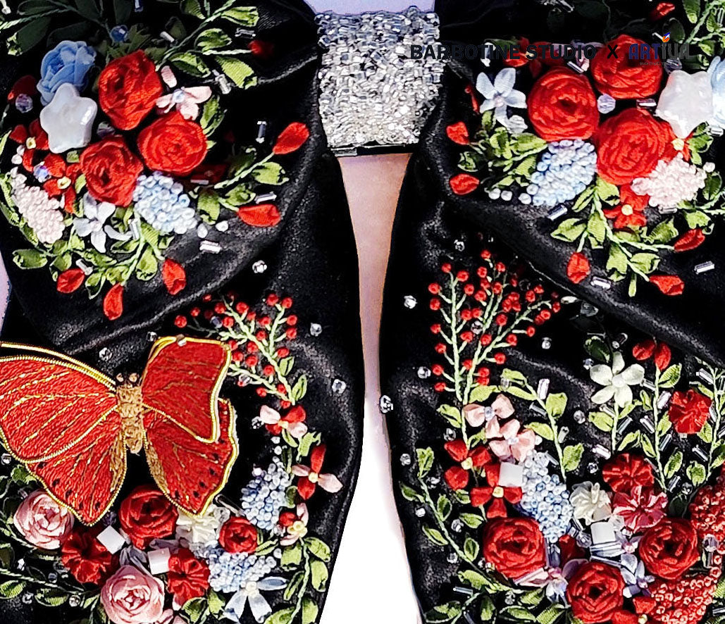 Barrette papillon noir faite à la main
