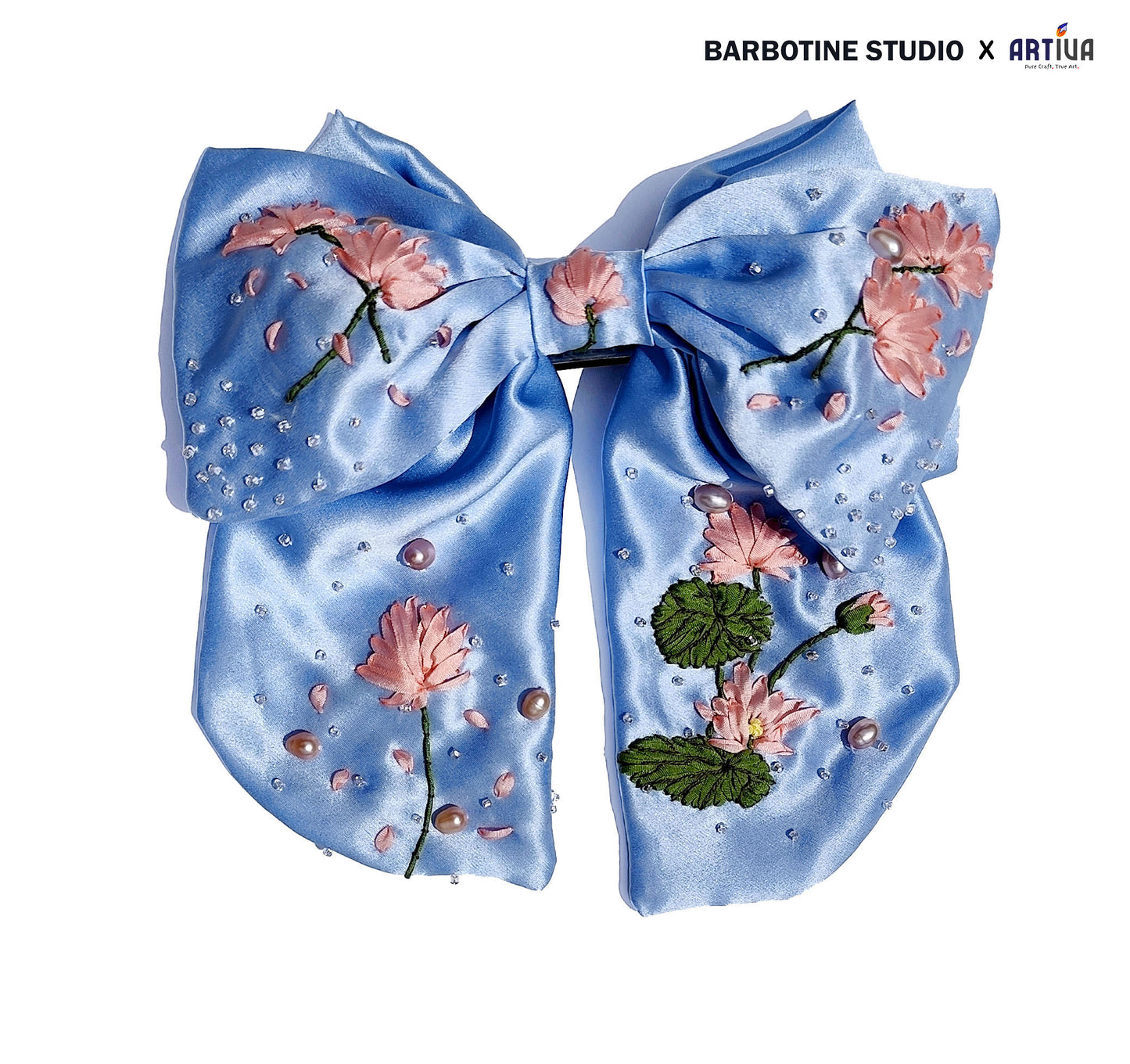 Barrette papillon bleu faite à la main
